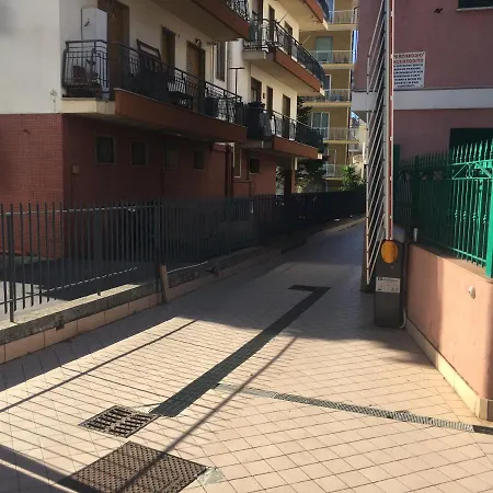 Mare Blu 1 Piano Con Terrazzo Vakantiehuis *