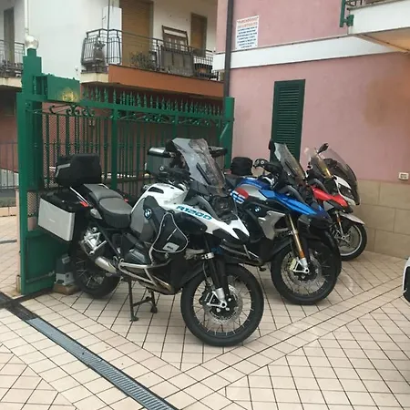 Mare Blu 1 Piano Con Terrazzo 벤티밀리아