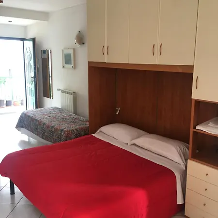 Mare Blu 1 Piano Con Terrazzo 벤티밀리아