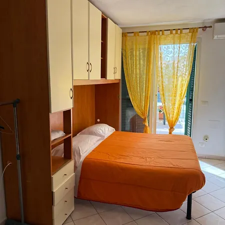 Mare Blu 1 Piano Con Terrazzo 펜션