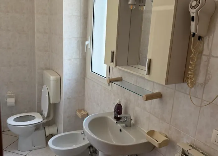 Vakantiehuis Mare Blu 1 Piano Con Terrazzo Ventimiglia