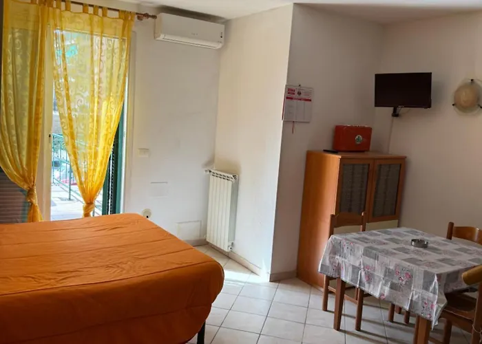 Mare Blu 1 Piano Con Terrazzo Ventimiglia