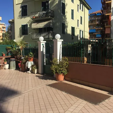 Mare Blu 1 Piano Con Terrazzo * 文蒂米利亚