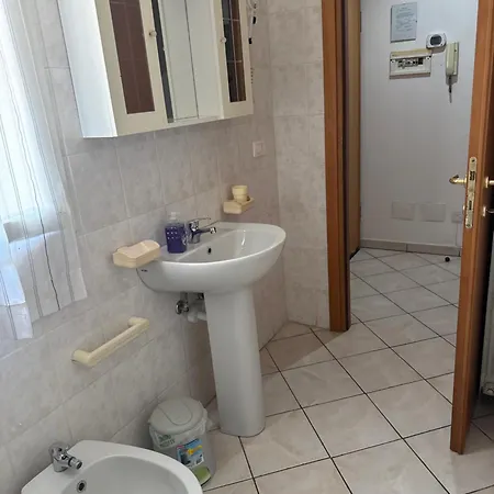 Mare Blu 1 Piano Con Terrazzo * فنتيميليا