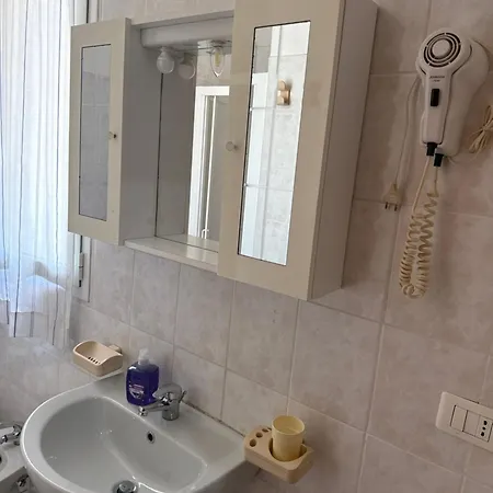 Mare Blu 1 Piano Con Terrazzo بيت للعطل *